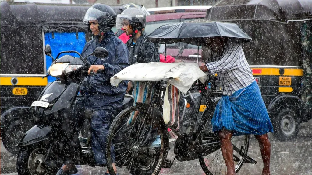 weather-update-imd-alert-monsoon-news-aaj-ka-mausam-heavy-rain_V_jpg--1280x720-4g