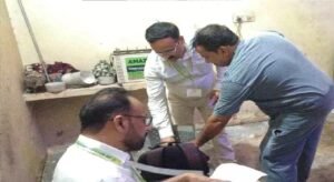hapur-food-safety-raid-7-quintal-mawa-destroyed-raksha-bandhan