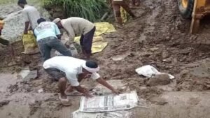 heavy-rain-waterlogging-mokhana-culvert-relief