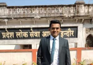 manoj-pal-mppsc-success-story-40-exams